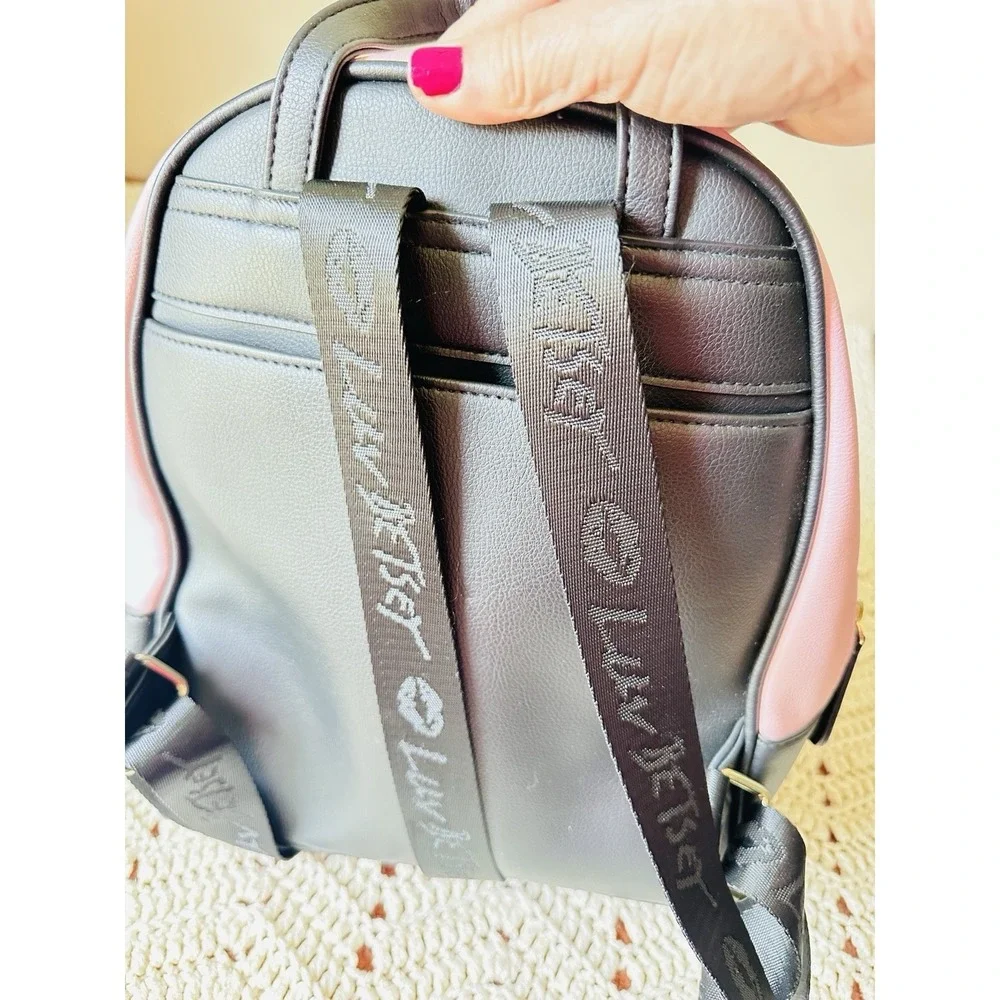 Luv Betsey Johnson Mini Backpack Doll Character Rainbow Heart Pink‎ White Black